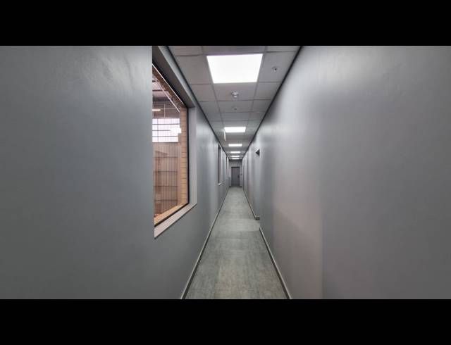 6,702M² WAREHOUSE TO LET IN BREDELL